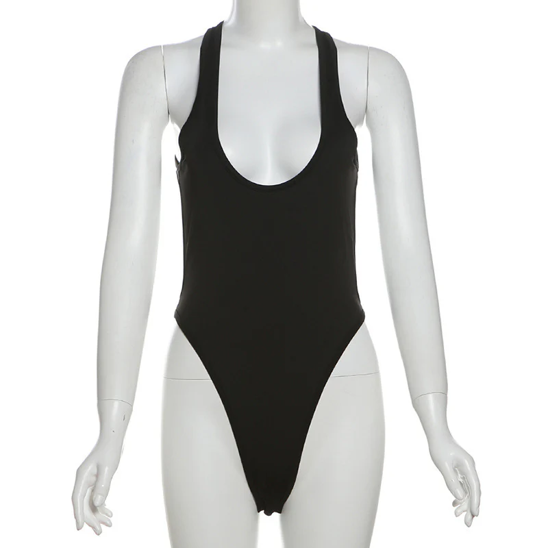 Damen Badeanzug mit tiefem Ausschnitt und modernen Minimalismus WOLFF - Image 6