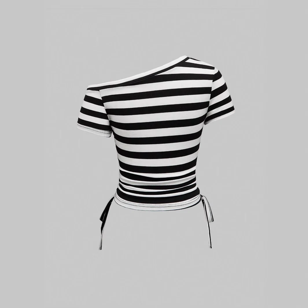 Damen Crop-Top mit asymmetrischem Design und auffälligem Statement-Print WOLFF - Image 2