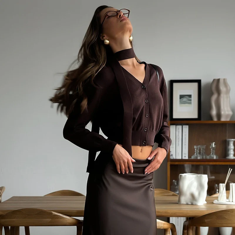Damen eleganter Cropped Cardigan mit modischem Bindegürtel WOLFF - Image 4