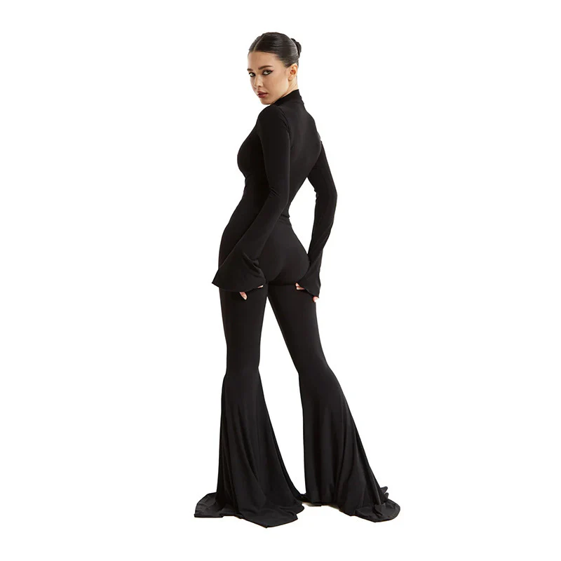 Damen Eleganter Flared Jumpsuit mit tiefem Ausschnitt und langen Ärmeln WOLFF - Image 5