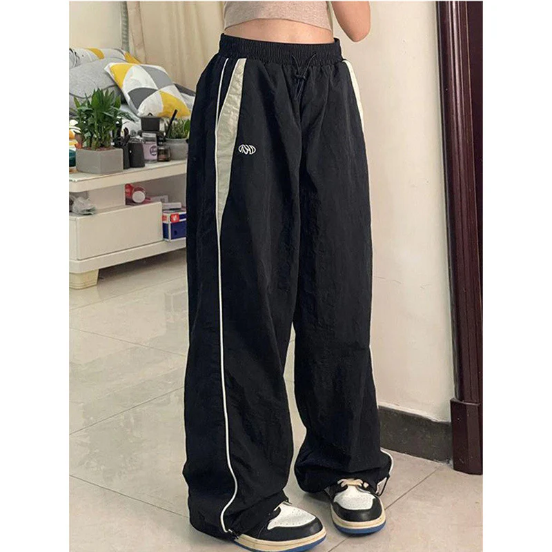 Damen Jogginghose mit elastischem Bund und sportlichem Design WOLFF - Image 3