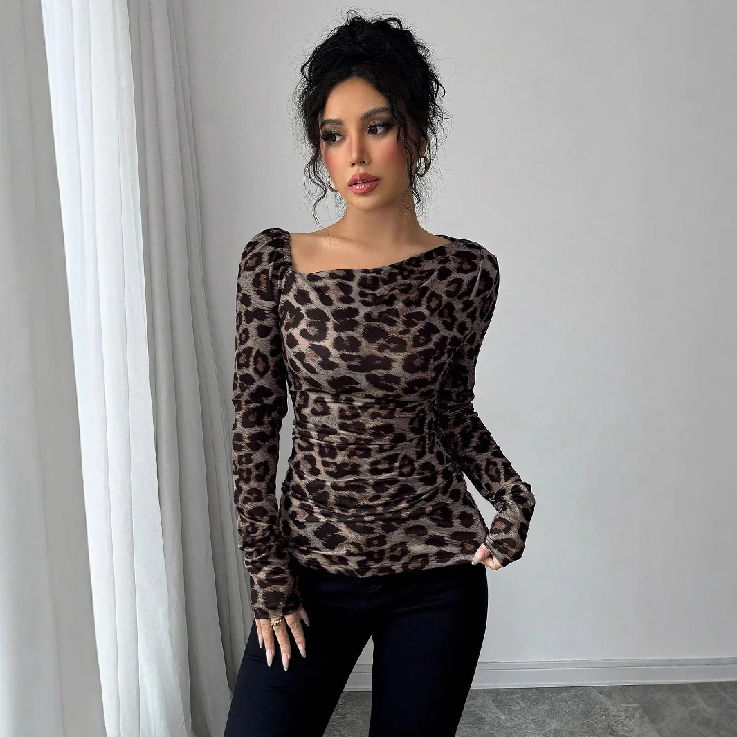 Damen Langarmshirt mit modernem Leo-Print WOLFF - Image 3