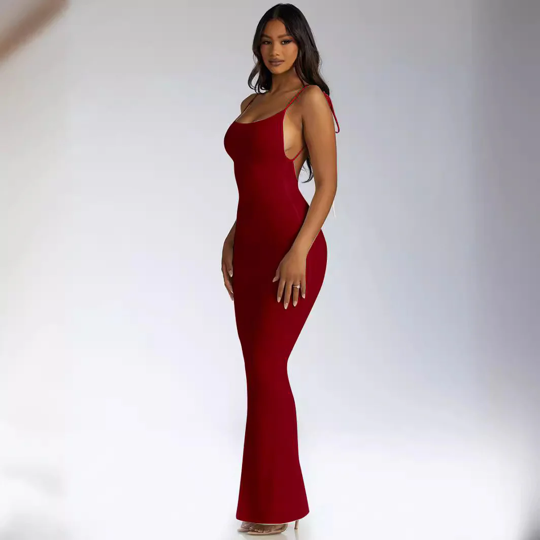Damen Maxikleid mit elegantem Rückenausschnitt und figurformendem Design WOLFF - Image 3