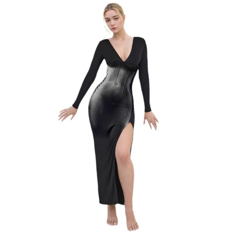 Damen Maxikleid mit tiefem V-Ausschnitt, raffiniertem Schnitt und hohem Schlitz WOLFF - Image 5
