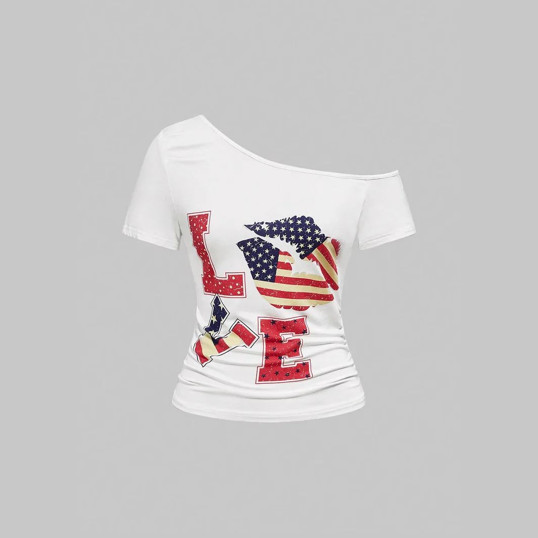 Damen off-shoulder T-Shirt mit kreativem Love-Print und flaggenmotiven WOLFF