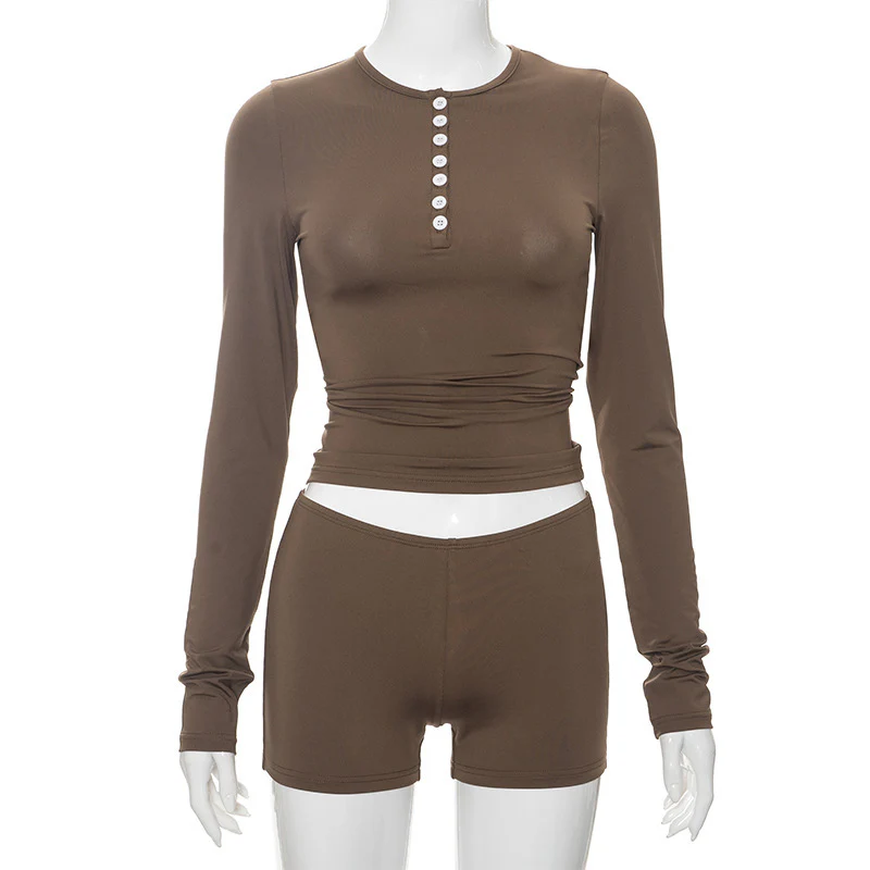 Damen Sportliches Langarmoberteil mit figurbetontem Schnitt und komfortablen Shorts WOLFF - Image 5