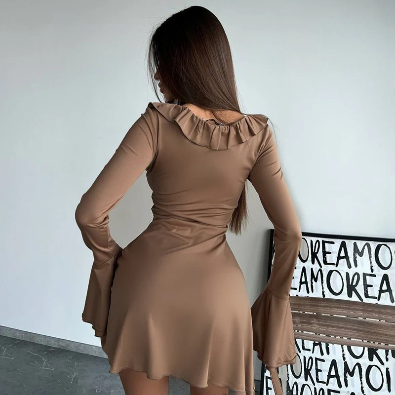Femme Off-Shoulder Minikleid mit Rüschendetails WOLFF - Image 4